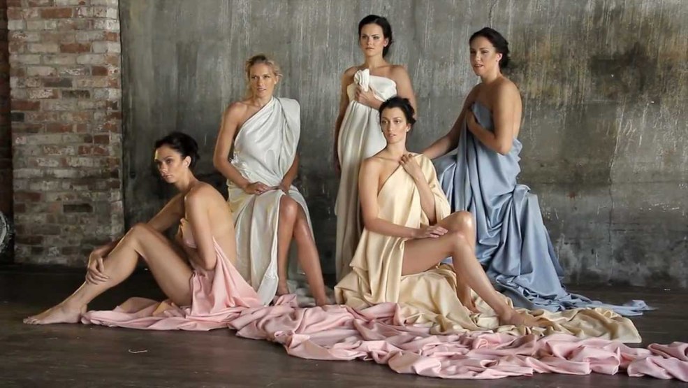 Joueur de volleyball Ekaterina Gamova nue