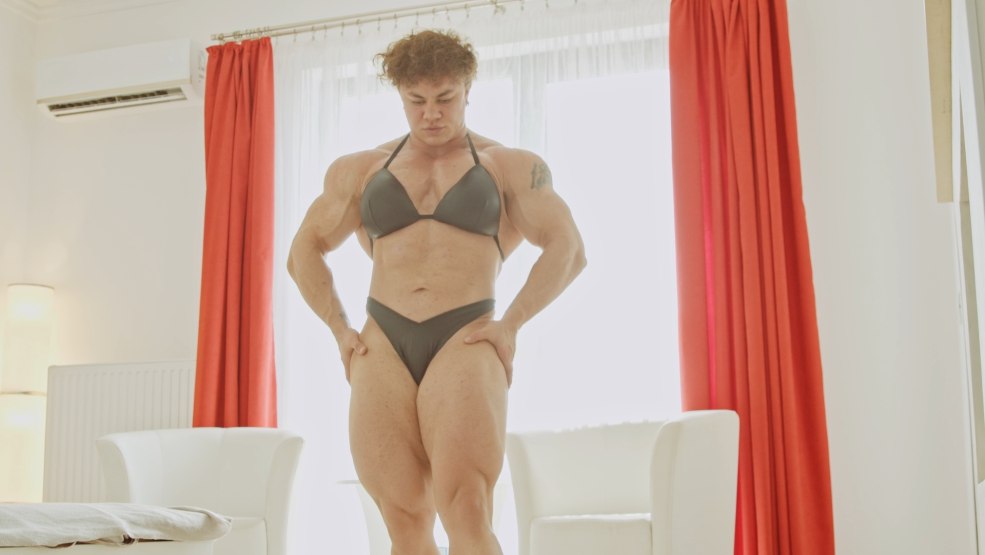Anastasia ivleeva en bikini
