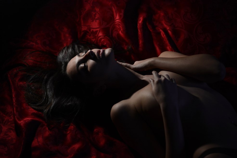 Une femme voluptueuse