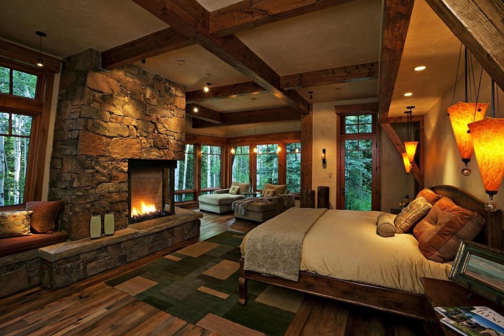 Chambre confortable avec cheminée